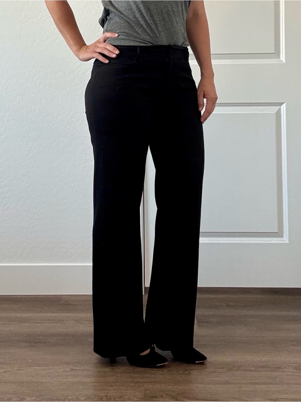 Michael Michael Kors Mid Rise Straight-Leg Black Dress Pant